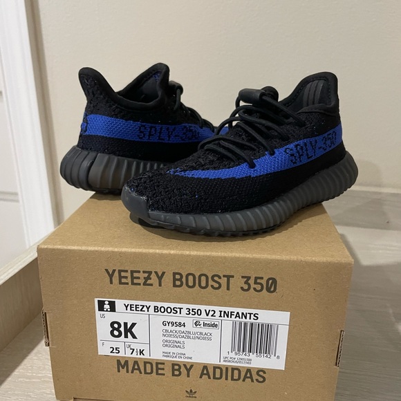 adidas gazelle silver green womens Adidas Yeezy Boost 350 V2 Kids 'Dazzling Blue'